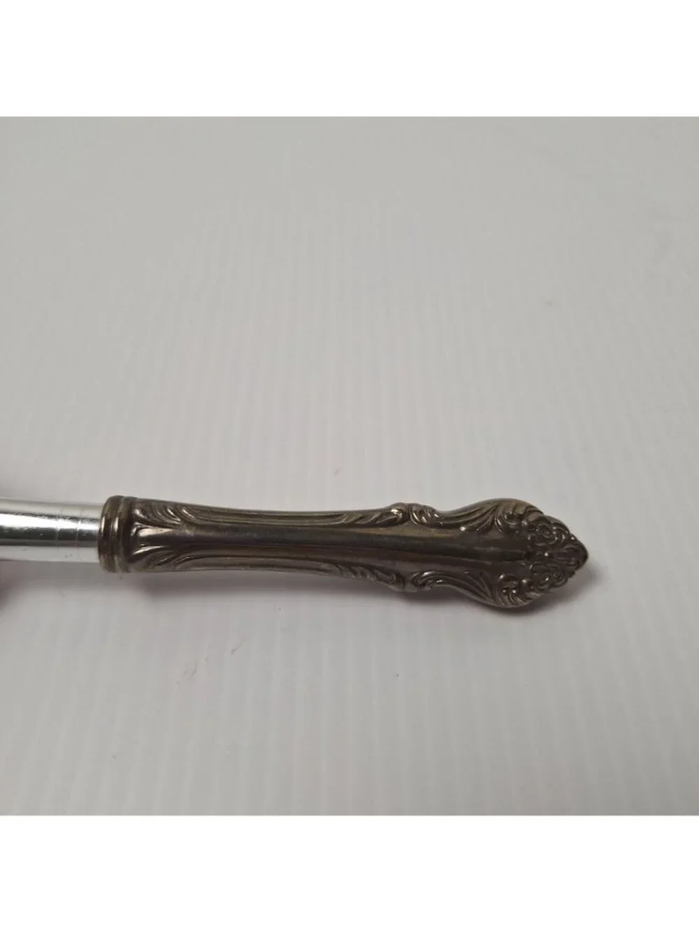 ANTIQUE VICTORIAN VANITY SILVER PLATED MAKEUP/POWDER BRUSH ORNATE HANDLE